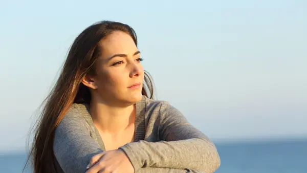 At blive beskyldt for noget usandt kan aktivere gamle tilknytningsmønstre og et nervesystem i alarm – Blogindlæg af Gitte Lassen